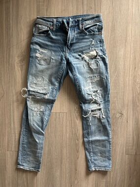 American Eagle Outfitters Light Blue Ripped Skinny Jeans